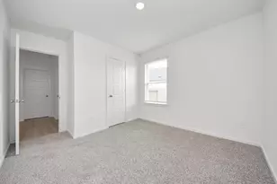 342 Amy St, Angleton, TX 77515 - Photo 15