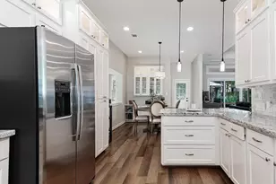 10117 Shady Hollow Dr, Conroe, TX 77304 - Photo 11