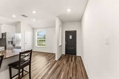 677 Summer Shores Lane, La Marque, TX 77568 - Photo 5