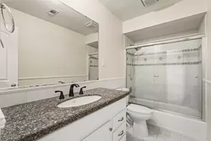 1911 Michele Dr, Sugar Land, TX 77498 - Photo 23