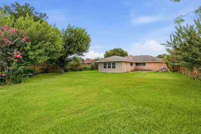 1911 Michele Drive, Sugar Land, TX 77498 - Photo 25