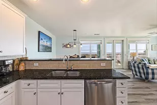 4221 Grassy Pointe Dr, Galveston, TX 77554 - Photo 7