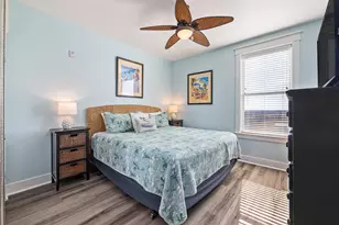 4221 Grassy Pointe Dr, Galveston, TX 77554 - Photo 23