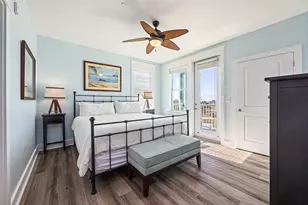4221 Grassy Pointe Dr, Galveston, TX 77554 - Photo 15