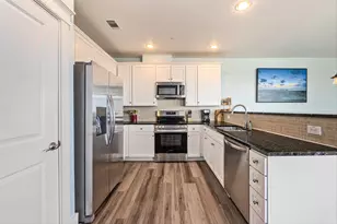 4221 Grassy Pointe Dr, Galveston, TX 77554 - Photo 15