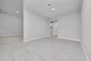 11711 Leafy Laurel Dr, Houston, TX 77066 - Photo 5