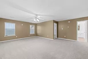 2902 Brannon Hill Ln, Sugar Land, TX 77479 - Photo 27