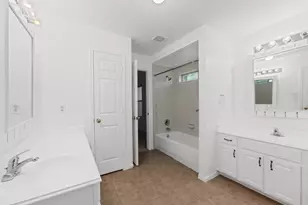2902 Brannon Hill Ln, Sugar Land, TX 77479 - Photo 33