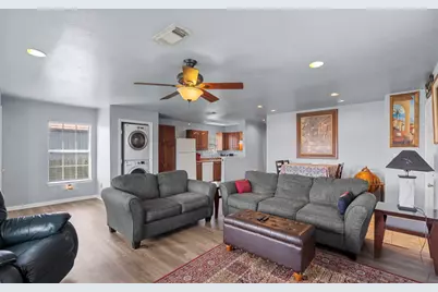 620 6th Street, Dickinson, TX 77539 - Photo 11