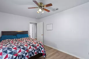 620 6th St, Dickinson, TX 77539 - Photo 25