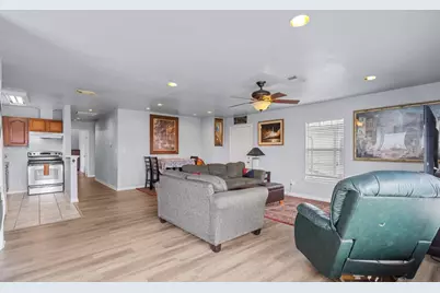 620 6th Street, Dickinson, TX 77539 - Photo 11