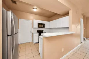 8130 Jutland Rd, Houston, TX 77033 - Photo 17