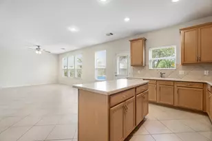 2606 Midnight Star Cir, Friendswood, TX 77546 - Photo 5