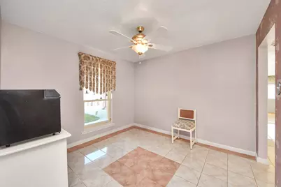 10522 Gulfstream Lane, Sugar Land, TX 77498 - Photo 7
