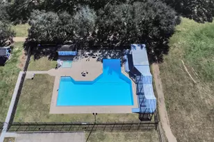 10522 Gulfstream Ln, Sugar Land, TX 77498 - Photo 1