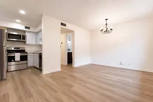 11002 Hammerly Blvd, Houston, TX 77043 - Photo 13