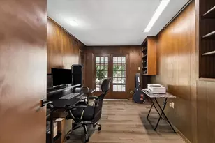 9805 Shadow Wood Dr, Houston, TX 77080 - Photo 7