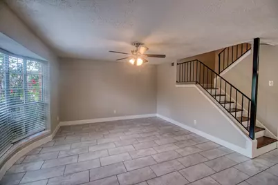 6393 S Briar Bayou Drive, Houston, TX 77072 - Photo 5