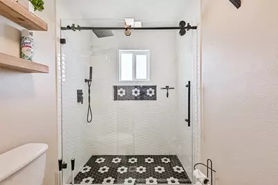 4622 Bayou Lane, Hitchcock, TX 77563 - Photo 33