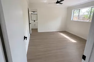 11211 Broken Sky Dr, Houston, TX 77064 - Photo 13