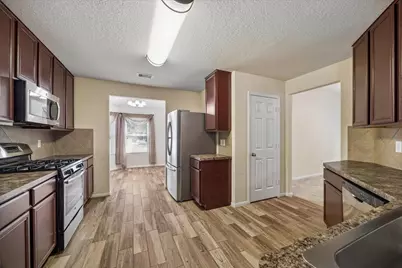 15643 Sheldon Ridge Way, Houston, TX 77044 - Photo 7