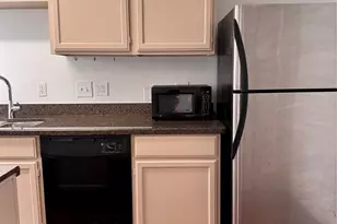 2646 Persa St, Houston, TX 77098 - Photo 9