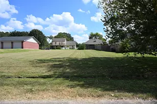 000 West Shore Dr, Willis, TX 77318 - Photo 1