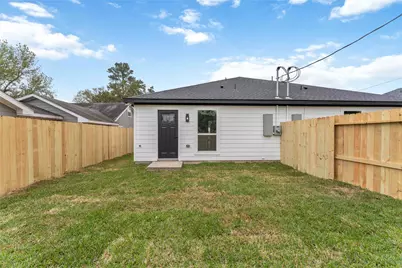 9005 Nyssa Street #B, Houston, TX 77078 - Photo 25