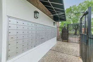5900 N Braeswood Blvd, Houston, TX 77074 - Photo 29