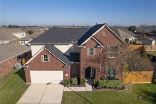 7610 Paprika Ln, Baytown, TX 77521 - Photo 3