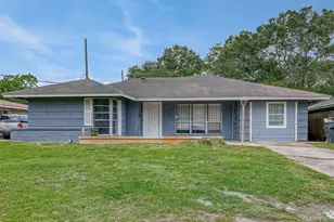 7658 Belbay St, Houston, TX 77033 - Photo 1