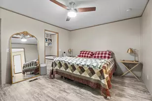 8947 Eagle Run St, La Porte, TX 77571 - Photo 19