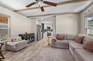 8947 Eagle Run St, La Porte, TX 77571 - Photo 7