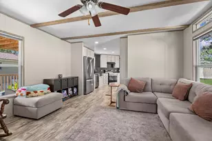 8947 Eagle Run St, La Porte, TX 77571 - Photo 7