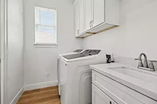 3918 Palmdale Ct, Galveston, TX 77554 - Photo 29
