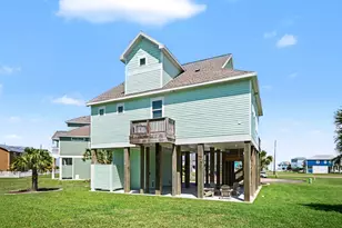 3918 Palmdale Ct, Galveston, TX 77554 - Photo 39