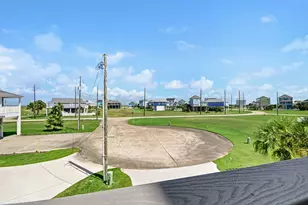 3918 Palmdale Ct, Galveston, TX 77554 - Photo 39