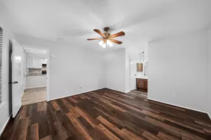 8330 Wind Forest Dr, Houston, TX 77040 - Photo 11