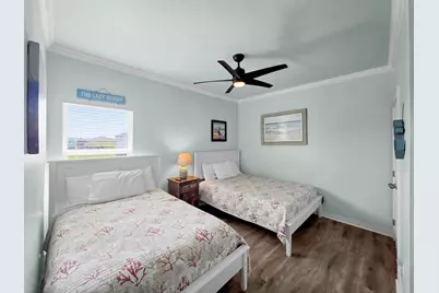 962 Surfside Drive, Crystal Beach, TX 77650 - Photo 21