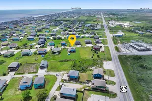 962 Surfside Dr, Crystal Beach, TX 77650 - Photo 43