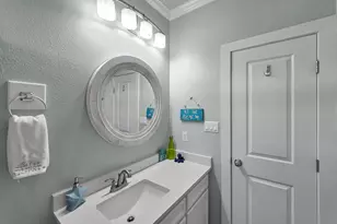 962 Surfside Dr, Crystal Beach, TX 77650 - Photo 33