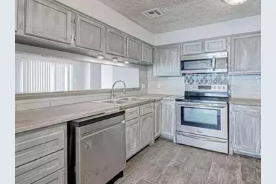 3610 Vineyard Drive, Houston, TX 77082 - Photo 13