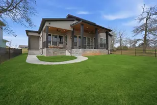 255 Peninsula Dr, Livingston, TX 77351 - Photo 1