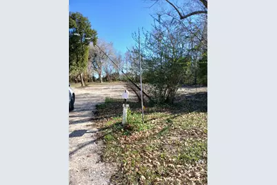 8019 Bellwood Drive, Hitchcock, TX 77563 - Photo 7