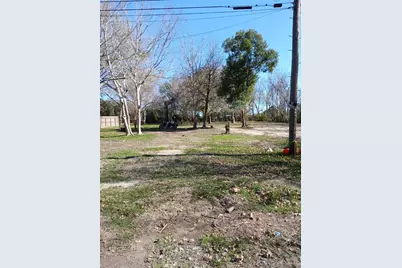 8019 Bellwood Drive, Hitchcock, TX 77563 - Photo 9