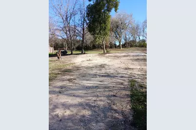 8019 Bellwood Drive, Hitchcock, TX 77563 - Photo 3