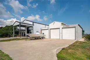 804 W Tyler Ave, Port O'Connor, TX 77982 - Photo 41