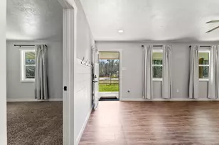 218 Hall Dr S, Montgomery, TX 77316 - Photo 9