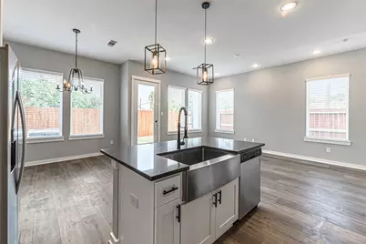 8475 Berry Brush, Houston, TX 77022 - Photo 3