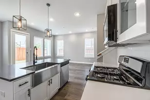 8475 Berry Brush, Houston, TX 77022 - Photo 13